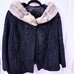 Vintage 1950’s Black Lambs wool coat size large